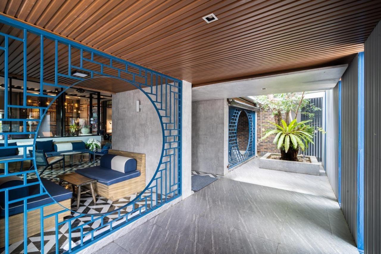 Bhukitta Boutique Hotel Phuket Town Екстериор снимка