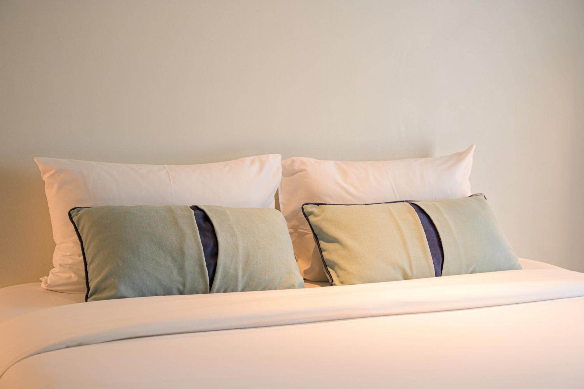 Bhukitta Boutique Hotel Phuket Town Стая снимка
