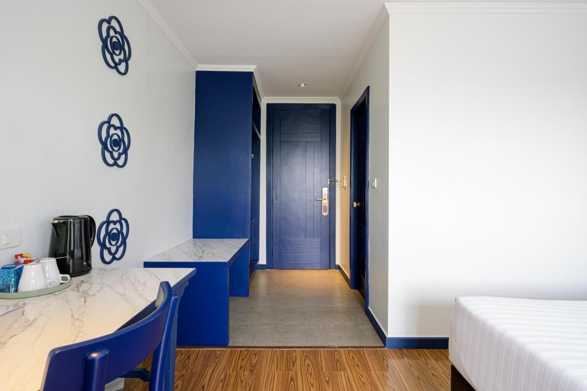 Bhukitta Boutique Hotel Phuket Town Стая снимка